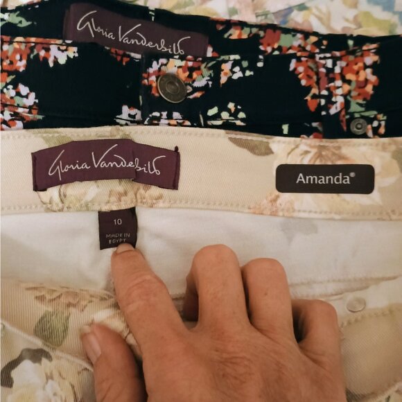 Gloria Vanderbilt Amanda Denim Tan Floral Capris, Sz 10, High Rise, New - Picture 4 of 4